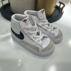 Nike Blazer NEW mid ‘77 toddler size 8 T